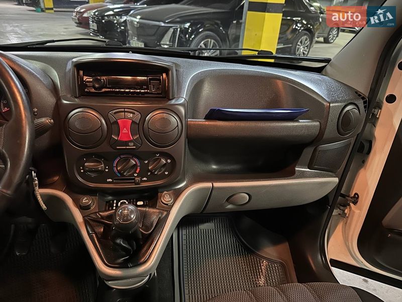 Минивэн Fiat Doblo 2008 в Днепре