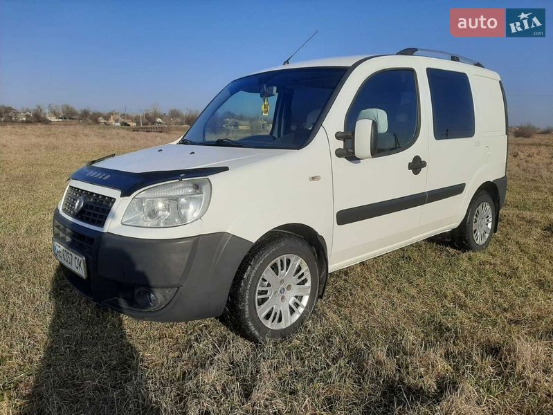 Минивэн Fiat Doblo 2008 в Запорожье