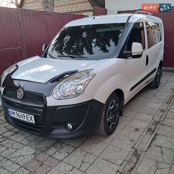 Минивэн Fiat Doblo 2010 в Радомышле