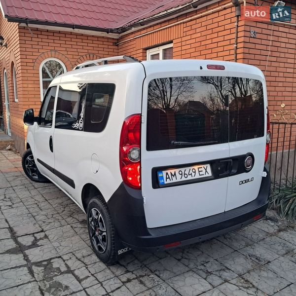 Минивэн Fiat Doblo 2010 в Радомышле