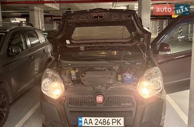 Минивэн Fiat Doblo 2011 в Киеве