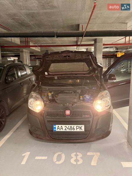 Fiat Doblo 2011