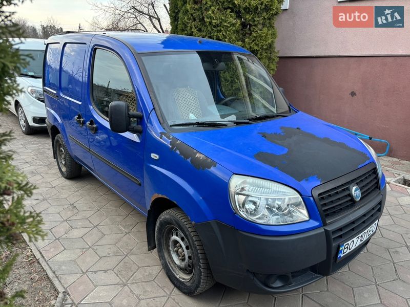 Вантажний фургон Fiat Doblo 2005 в Борщеві