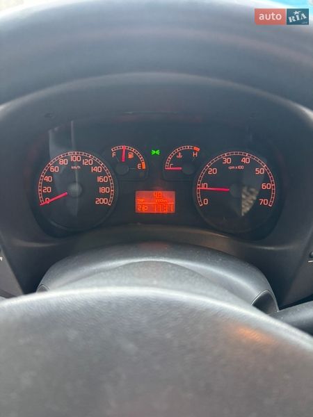 Вантажний фургон Fiat Doblo 2005 в Борщеві