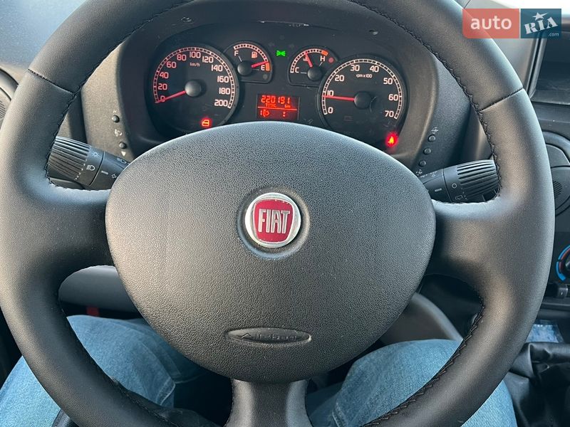 Минивэн Fiat Doblo 2013 в Киеве