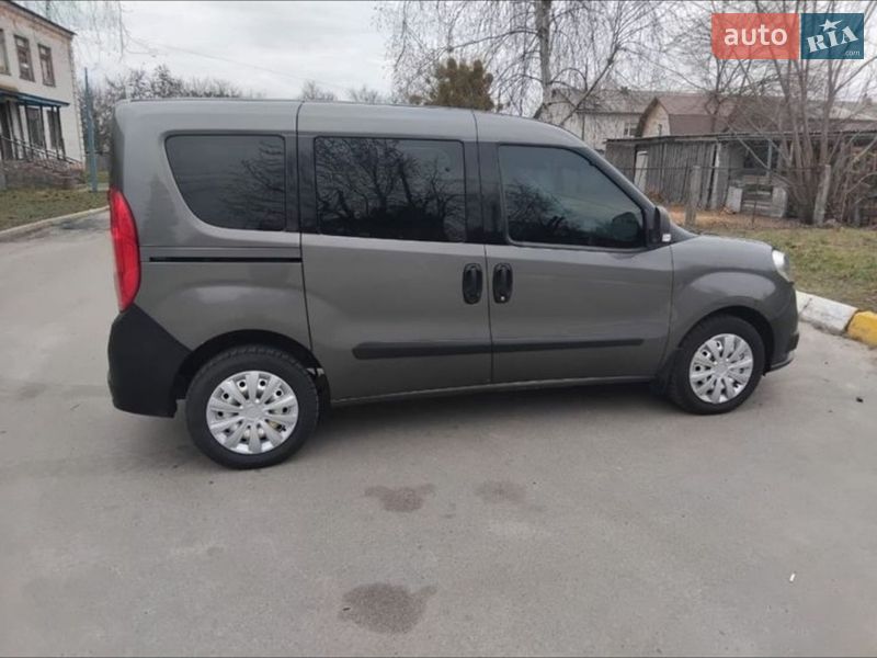 Минивэн Fiat Doblo 2016 в Киеве