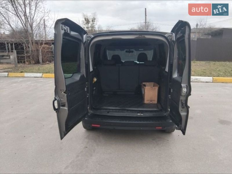 Минивэн Fiat Doblo 2016 в Киеве