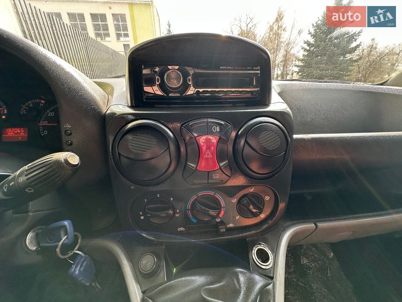 Мінівен Fiat Doblo 2007 в Рівному фото 12 Мінівен Fiat Doblo 2007 в Рівному