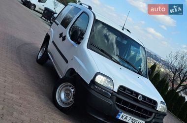 Вантажопасажирський фургон Fiat Doblo 2005 в Чернівцях