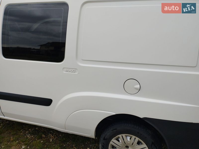 Грузовой фургон Fiat Doblo 2008 в Турке фото 6 Грузовой фургон Fiat Doblo 2008 в Турке