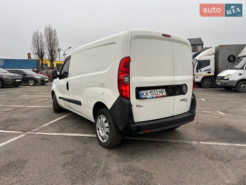 Грузопассажирский фургон Fiat Doblo 2012 в Киеве