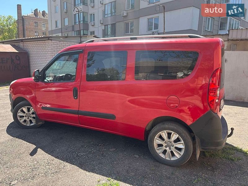 Минивэн Fiat Doblo 2010 в Николаеве