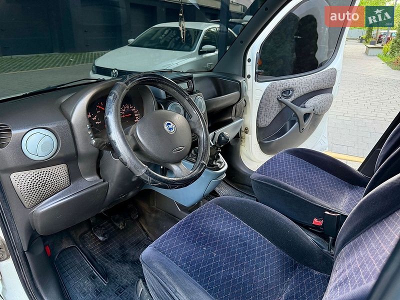 Минивэн Fiat Doblo 2004 в Ивано-Франковске