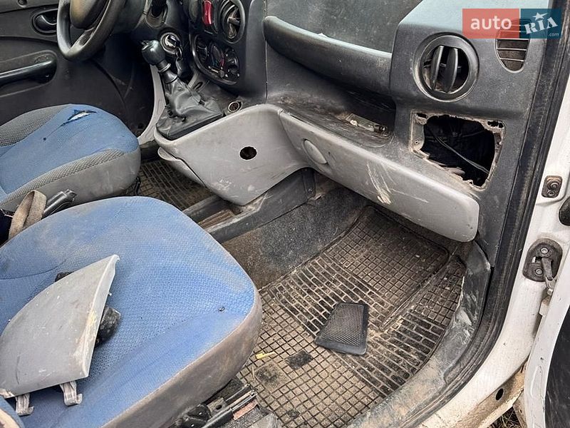 Грузовой фургон Fiat Doblo 2007 в Луцке фото 8 Грузовой фургон Fiat Doblo 2007 в Луцке