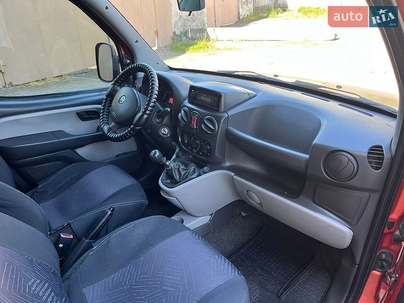 Мінівен Fiat Doblo 2006 в Миколаєві