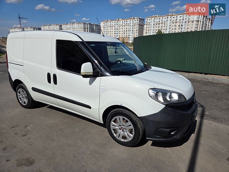 Грузовой фургон Fiat Doblo 2015 в Киеве