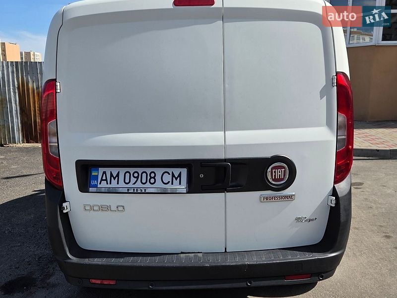 Грузовой фургон Fiat Doblo 2015 в Киеве