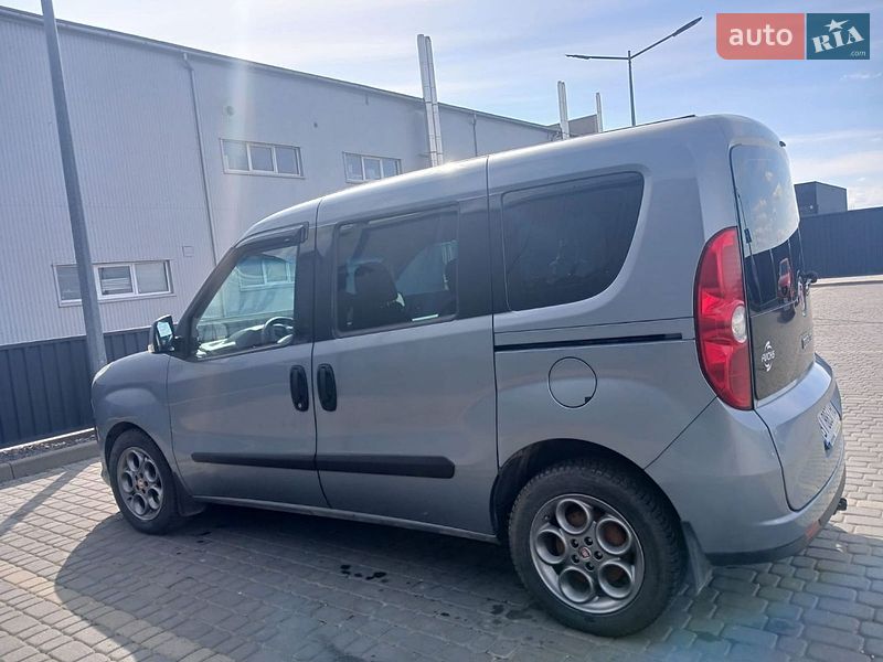 Минивэн Fiat Doblo 2011 в Мукачево