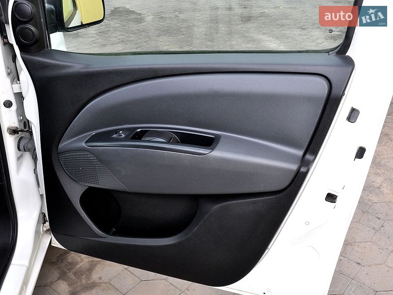 Минивэн Fiat Doblo 2011 в Львове