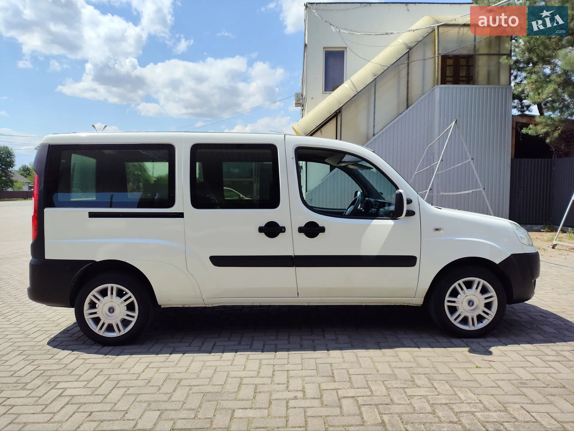 2010 Fiat Doblo - мініатюра 10