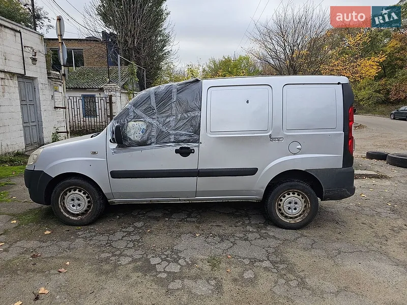 Fiat Doblo 2011