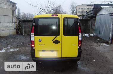 Грузопассажирский фургон Fiat Doblo 2005 в 