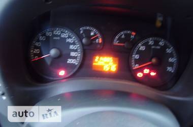 Грузопассажирский фургон Fiat Doblo 2005 в 
