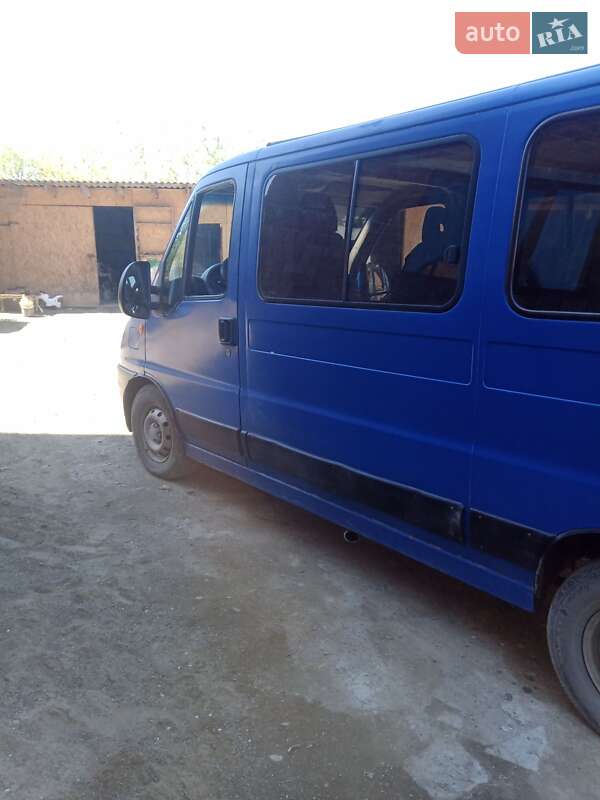 Микроавтобус Fiat Ducato 2003 в Черновцах