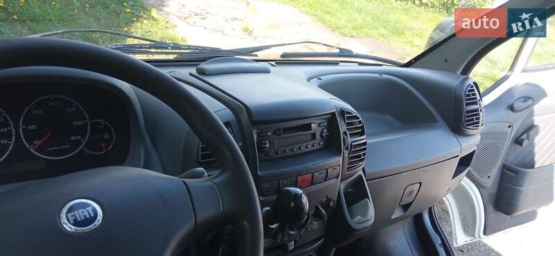 Микроавтобус Fiat Ducato 2004 в Звягеле