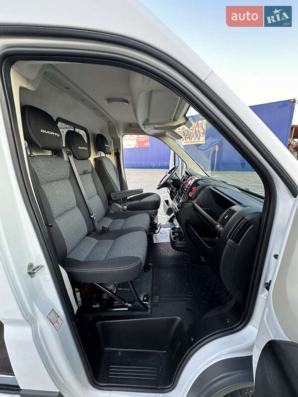 Вантажний фургон Fiat Ducato 2017 в Нововолинську