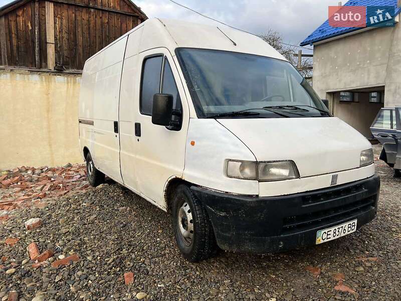 Грузовой фургон Fiat Ducato 1998 в Новоселице