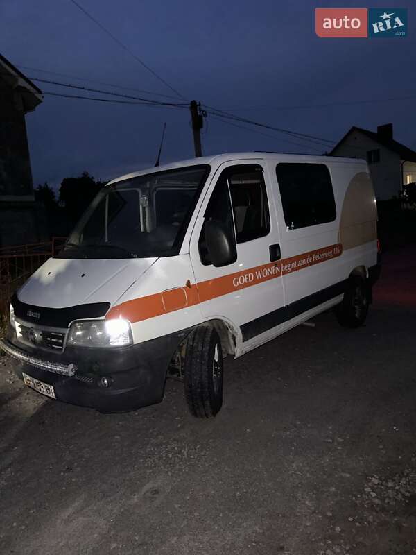 Грузопассажирский фургон Fiat Ducato 2003 в Ровно фото 3 Грузопассажирский фургон Fiat Ducato 2003 в Ровно