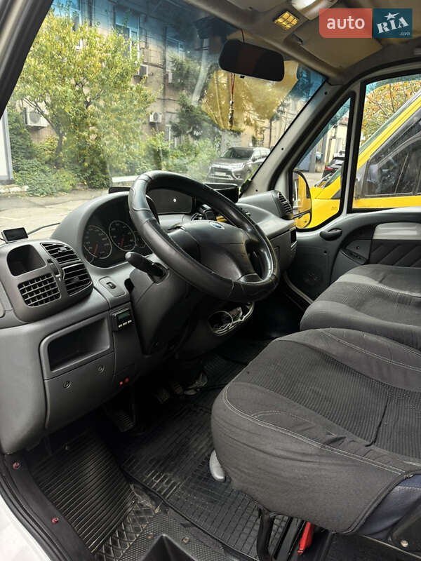 Вантажопасажирський фургон Fiat Ducato 2003 в Києві