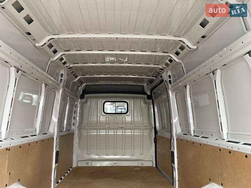 Грузовой фургон Fiat Ducato 2022 в Хусте