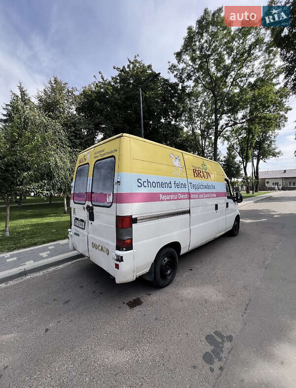 Вантажний фургон Fiat Ducato 2001 в Львові