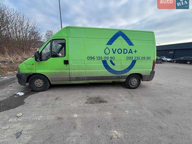 Вантажний фургон Fiat Ducato 2005 в Львові