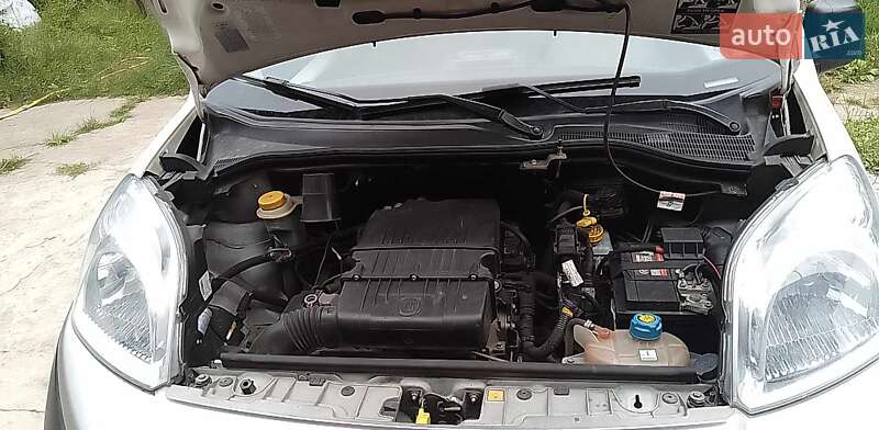 Мінівен Fiat Fiorino 2017 в Києві фото 5 Мінівен Fiat Fiorino 2017 в Києві