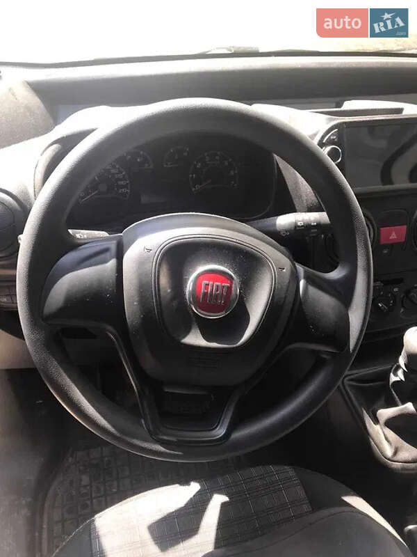 Мінівен Fiat Fiorino 2017 в Чернівцях