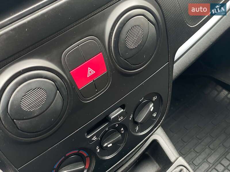 Грузовой фургон Fiat Fiorino 2017 в Киеве фото 18 Грузовой фургон Fiat Fiorino 2017 в Киеве