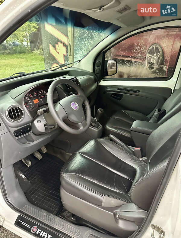 Вантажний фургон Fiat Fiorino 2008 в Снятині