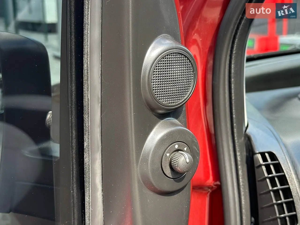 2017 Fiat Fiorino - мініатюра 36