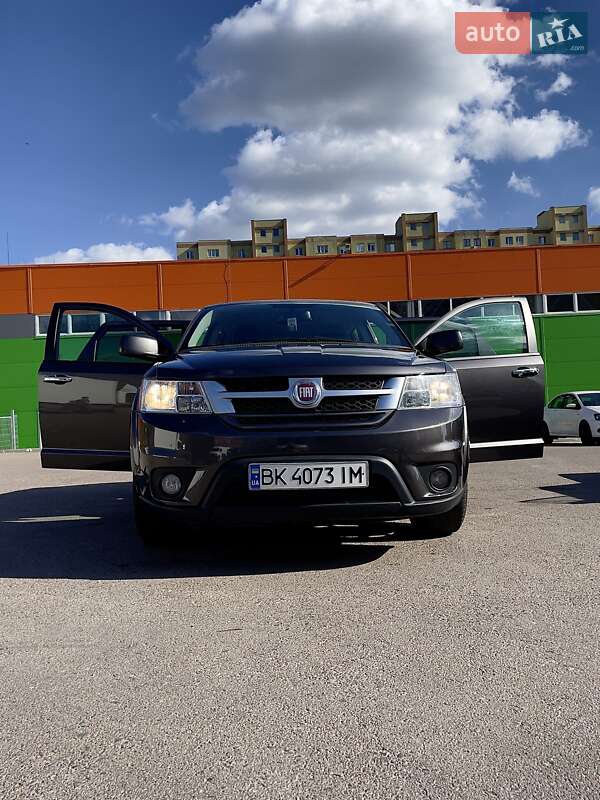 Внедорожник / Кроссовер Fiat Freemont 2015 в Ровно