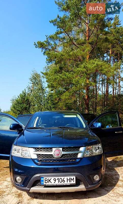 Позашляховик / Кросовер Fiat Freemont 2013 в Сарнах