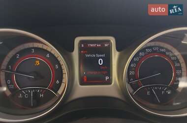 Внедорожник / Кроссовер Fiat Freemont 2013 в 