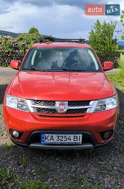 Позашляховик / Кросовер Fiat Freemont 2013 в 