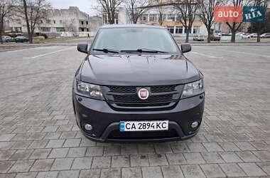 Позашляховик / Кросовер Fiat Freemont 2014 в 
