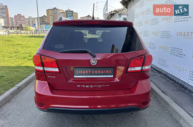 Внедорожник / Кроссовер Fiat Freemont 2012 в 