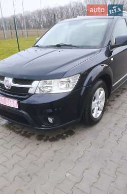 Внедорожник / Кроссовер Fiat Freemont 2012 в 