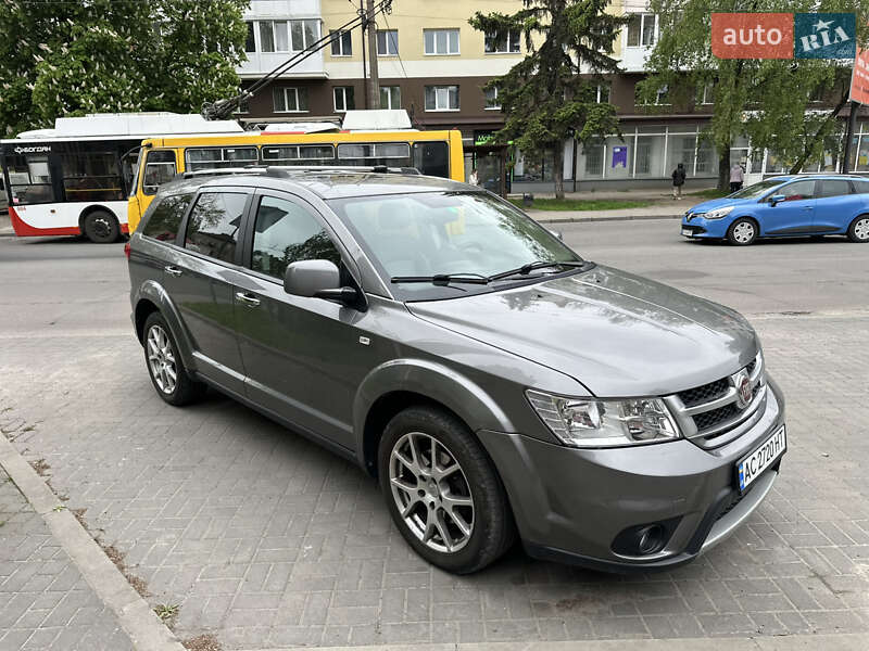 Позашляховик / Кросовер Fiat Freemont 2012 в 
