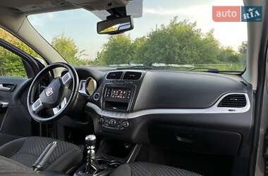 Внедорожник / Кроссовер Fiat Freemont 2011 в 